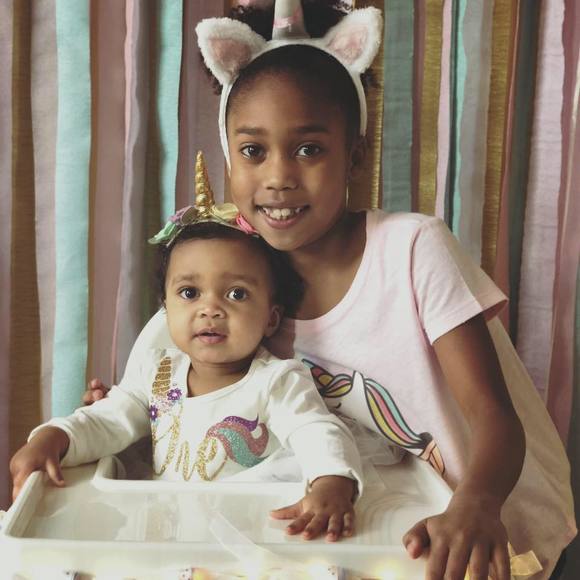 Meet your Posher, Daniela-rose - Picture 1 of 1